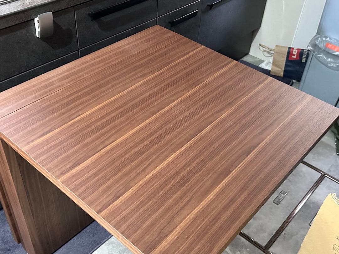 折りたたみダイニングテーブル　リビングハウス