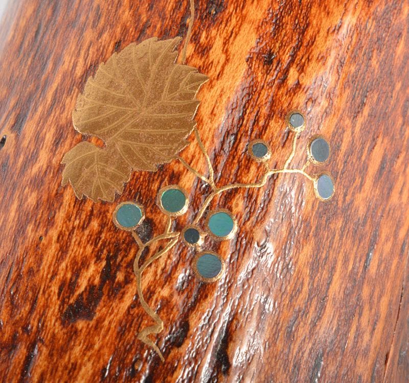 茶道具　加賀蒔絵師　中村孝也作　山葡萄蒔絵　蔦香合　共箱　M　R5426