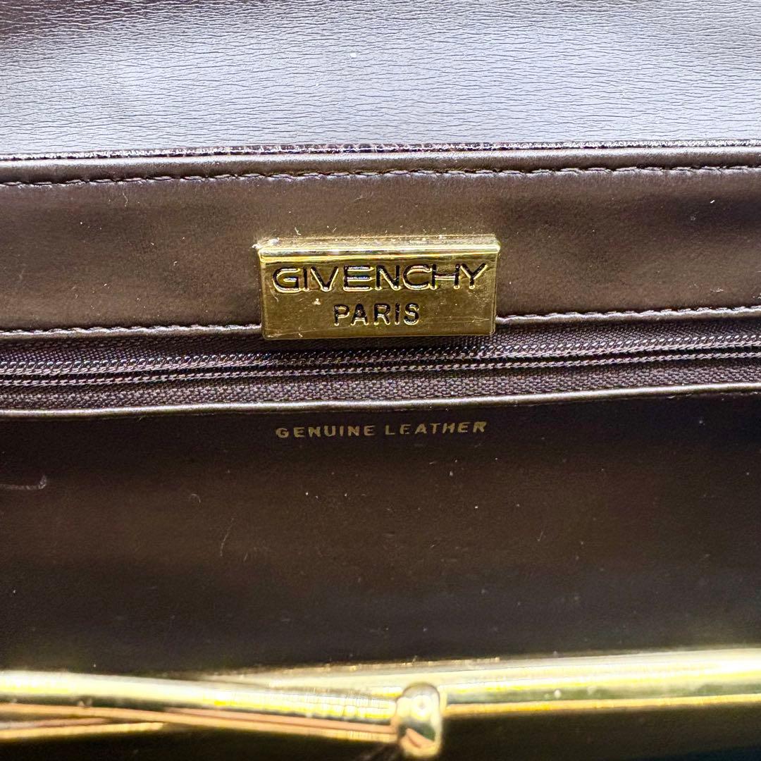 ①GIVENCY 4Gロゴ チェーン ショルダーバッグ