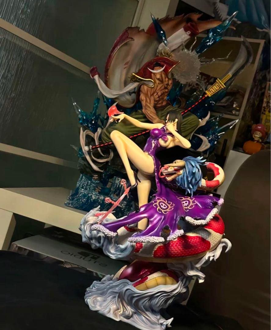 ワンピース ボア・ ハンコック 【戦損服】 ガレージキット フィギュア