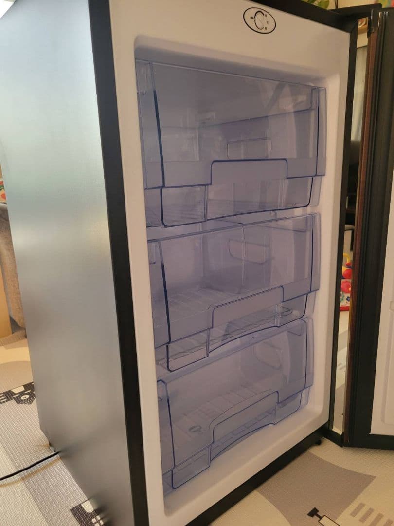 クーマ様2023年製88L冷凍庫 SP-88LF1-WD木目調 直冷式