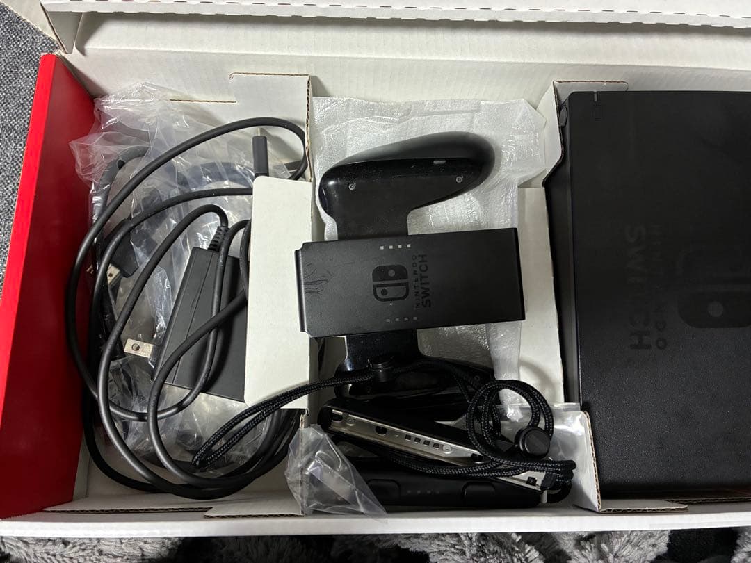 Nintendo Switch 本体 赤/青 Joy-Con付き ジャンク品