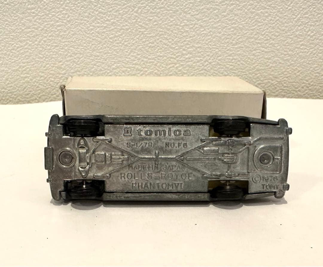 トミカ 日本製 無塗装 ロールスロイス ファントムⅥ