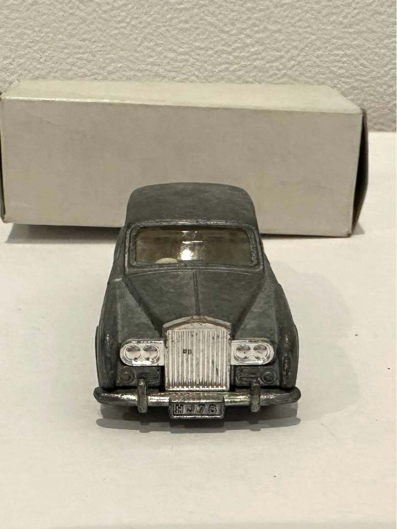 トミカ 日本製 無塗装 ロールスロイス ファントムⅥ