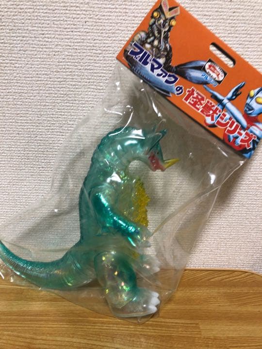 ゴモラブルマァクの怪獣ソフビオーロラカラー ゴモラ ブルマァクの怪獣