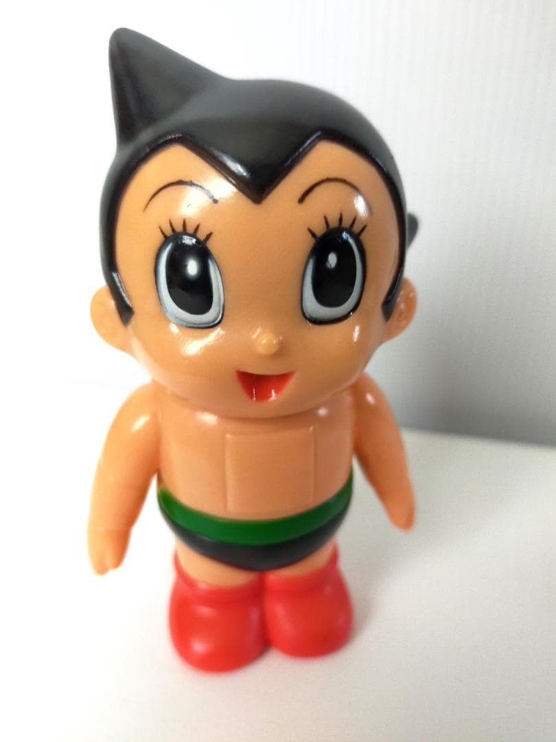 鉄腕アトム　ソフビ貯金箱　４個