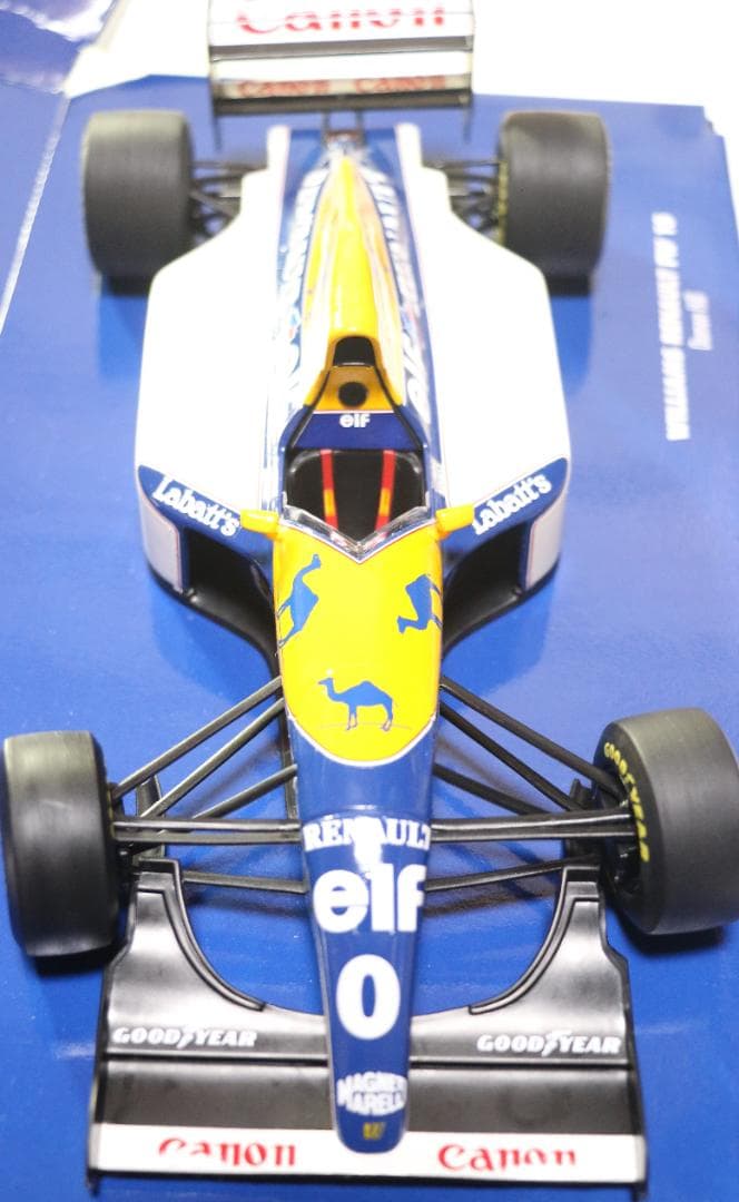 ポールズモデル　　１／1８　ウィリアムズ・ルノーＦＷ１５　デーモン・ヒル仕様