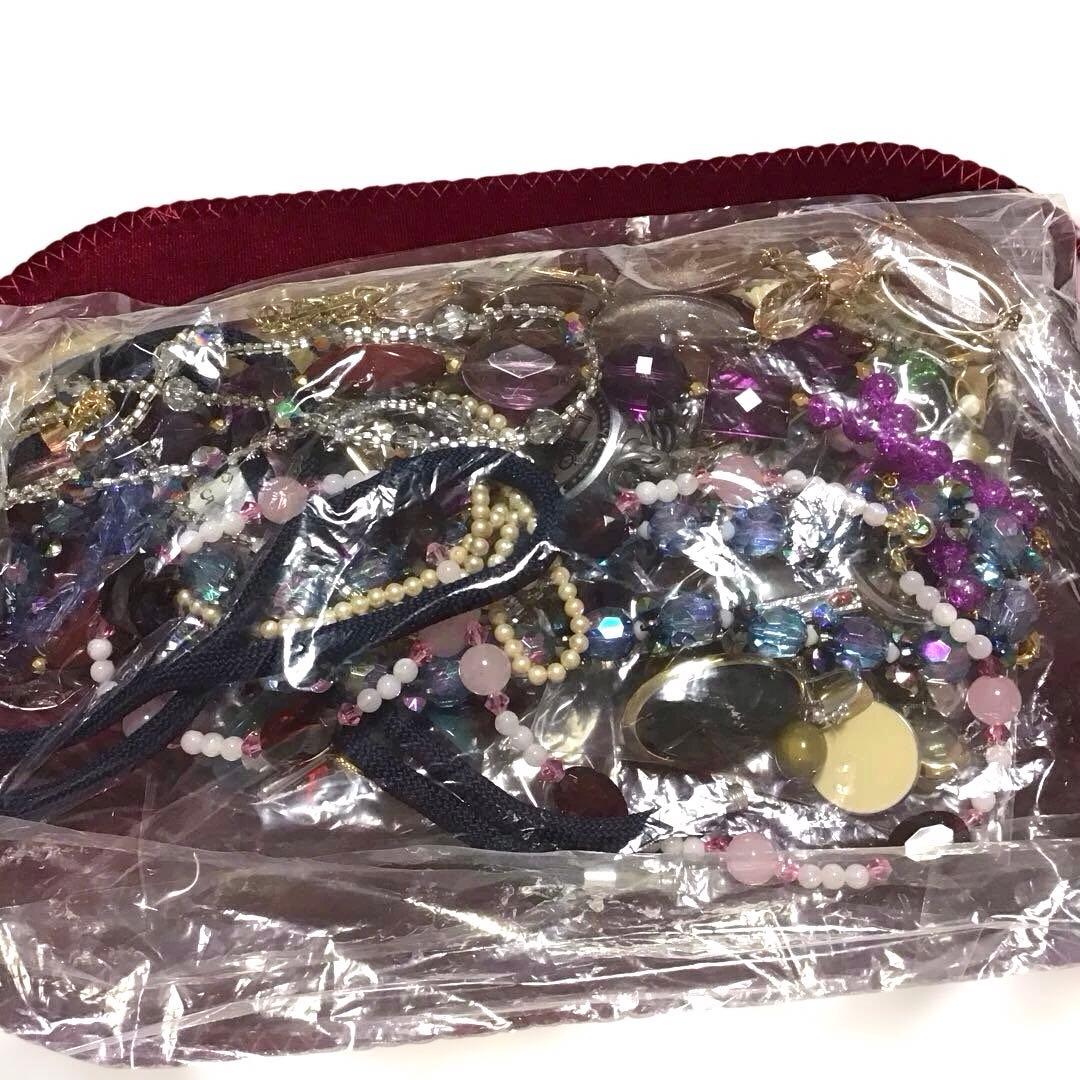 m*g様 ⭐️遺品・生前整理　アクセサリー　カラフルネックレス　大量まとめ売り⭐