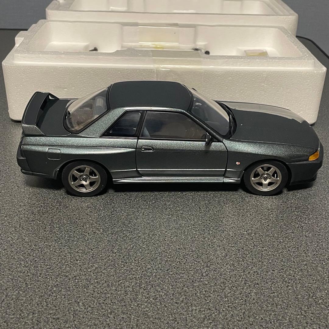 Nissan Skyline GT-R (R32) 1/18 ミニカー