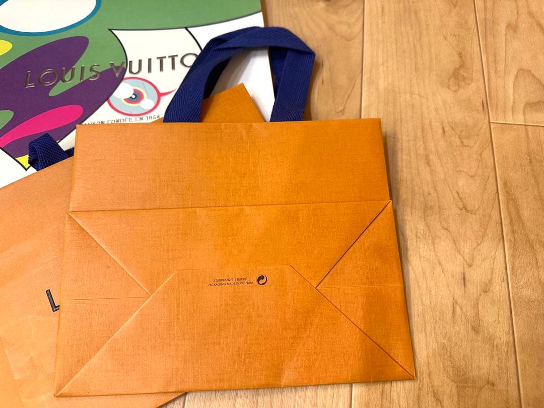 新同/LOUIS VUITTONヴィトン 村上隆 ショッパー 袋 4枚セット - メルカリ