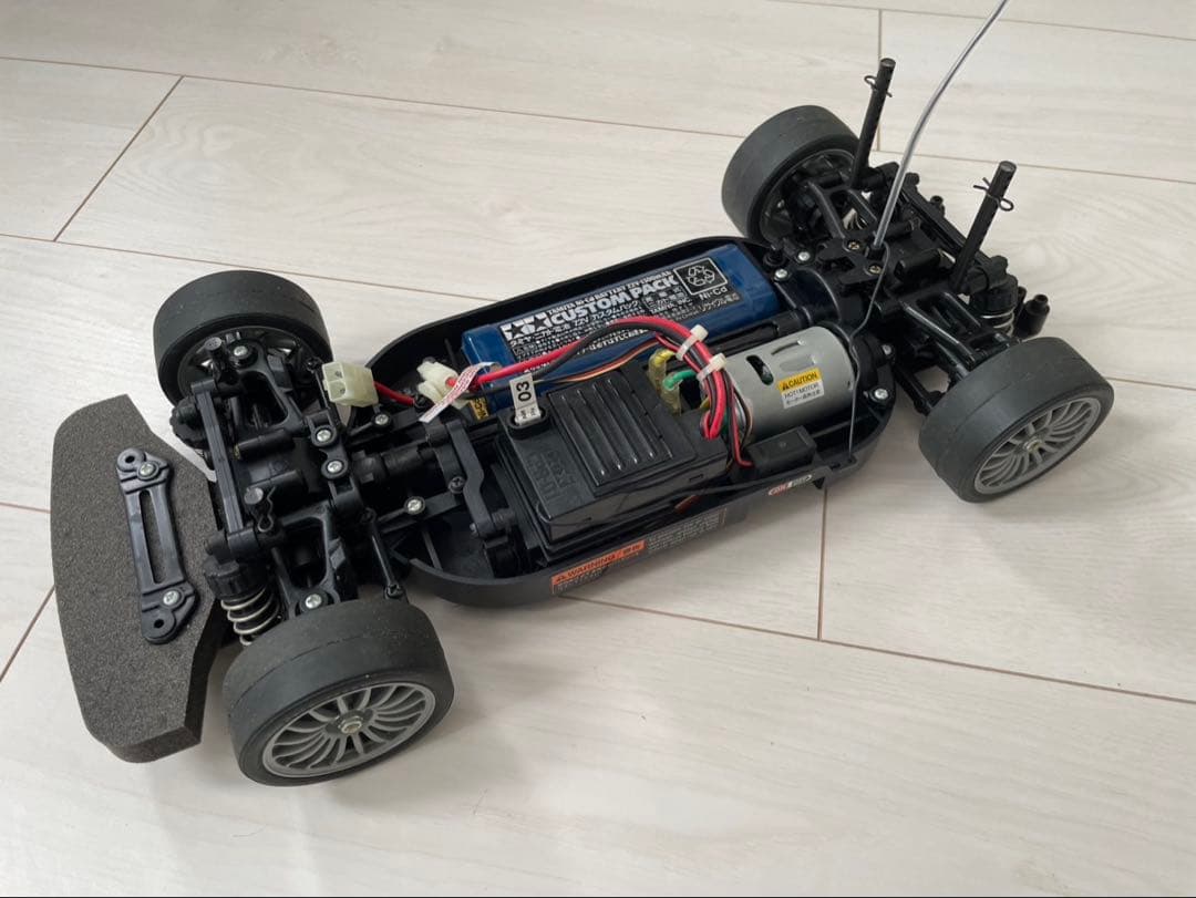 タミヤ 1/10エキスパートビルト　メルセデス・ベンツ CLK DTM AMG