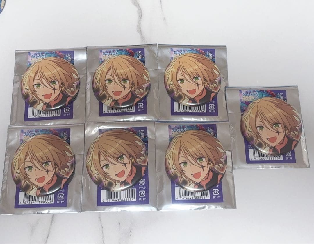 あんスタ 白鳥藍良 缶バッジ - メルカリ