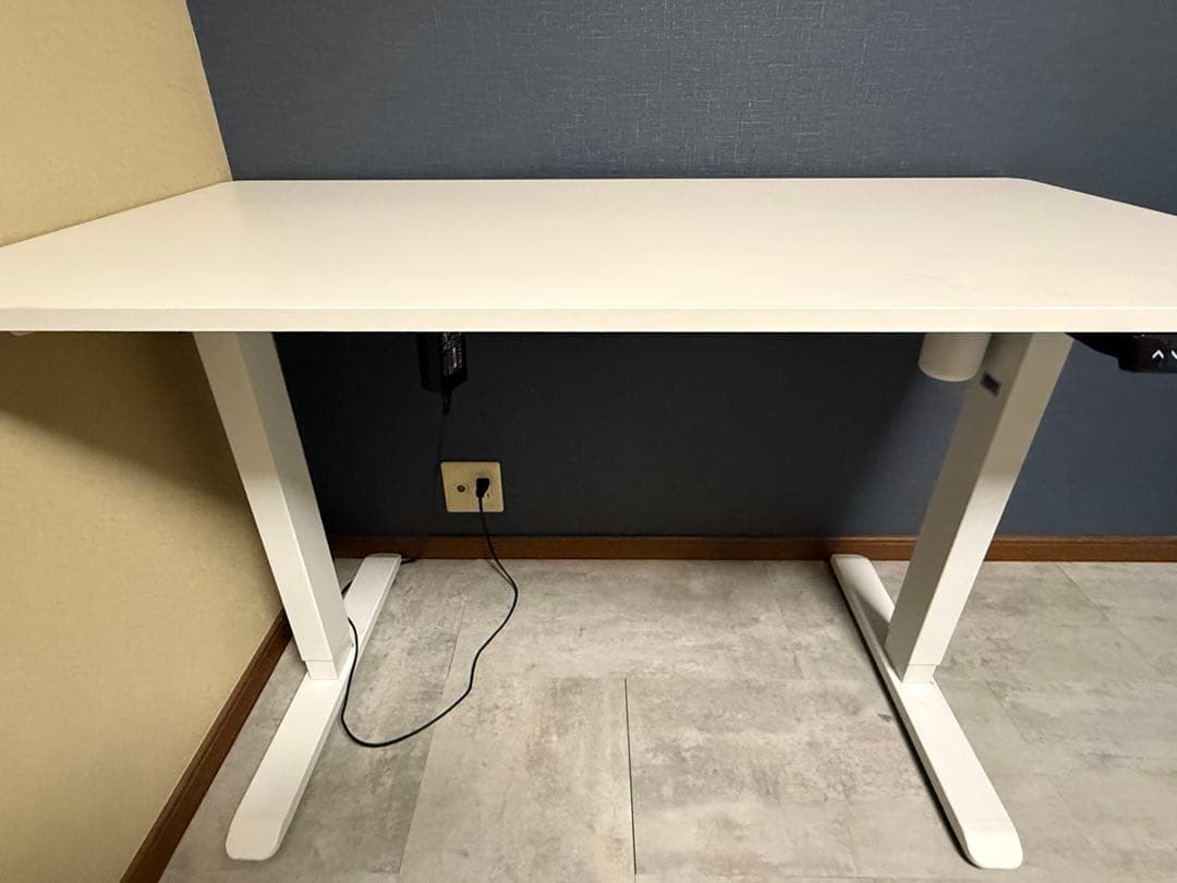 電動昇降デスク　メモリ機能付き
