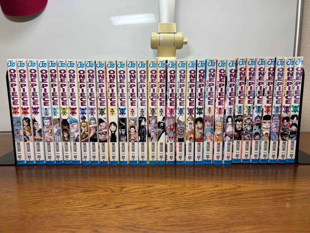 ONE PIECE 1〜110巻＋関連おまけ本8冊セット