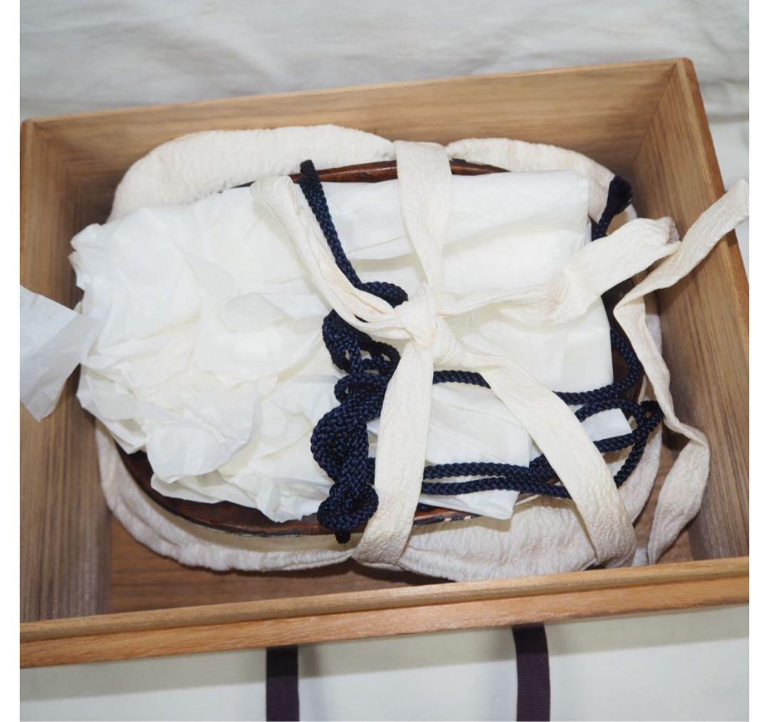 送料無料 時代物 松清作 木彫彩色能面 女面・能楽面 木箱・面袋