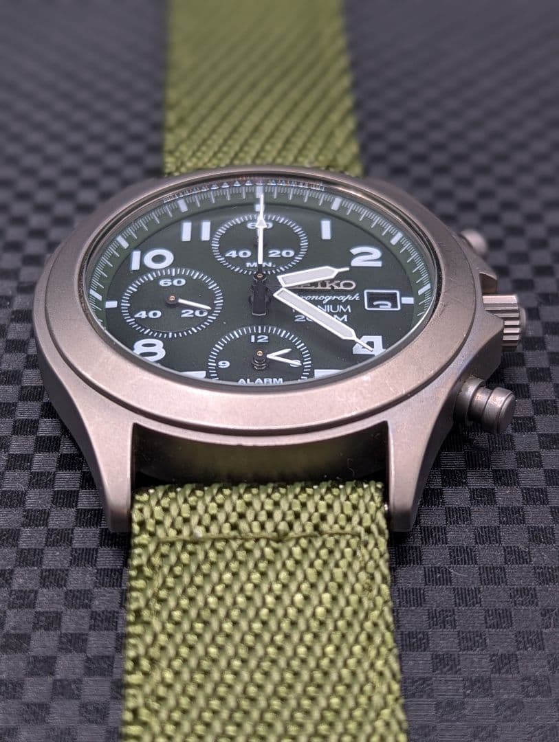 SEIKO セイコー クロノグラフ チタン 7T62-0BZ0 ミリタリー