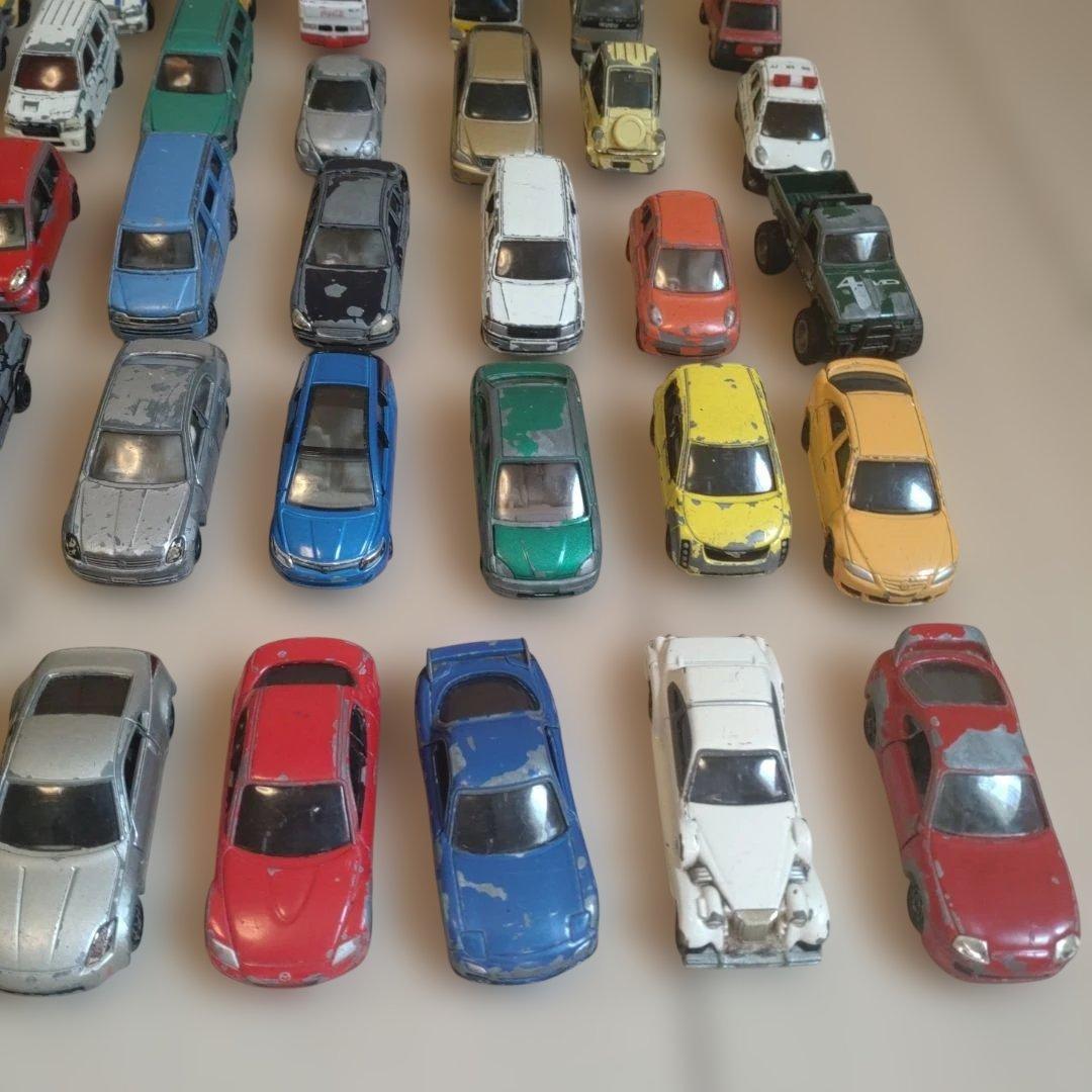 トミカ まとめ売り（トミカ１１１台＋バイク３台＋他メーカ－３台）ジャンク品