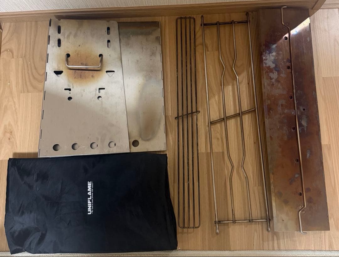 ユニフレーム 薪グリルラージ　廃盤