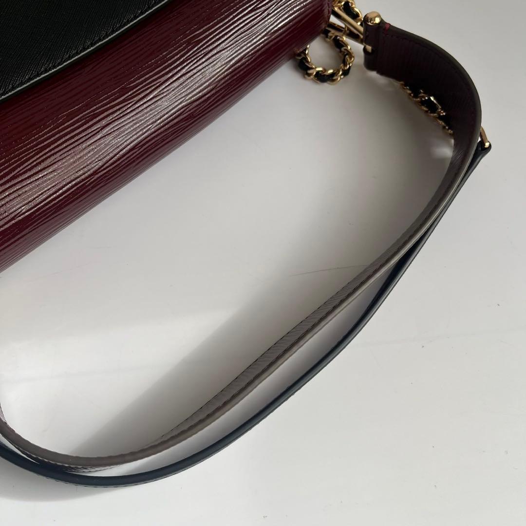 ✨未使用保管✨　Tory Burch ショルダーバッグ　レザー　パテント