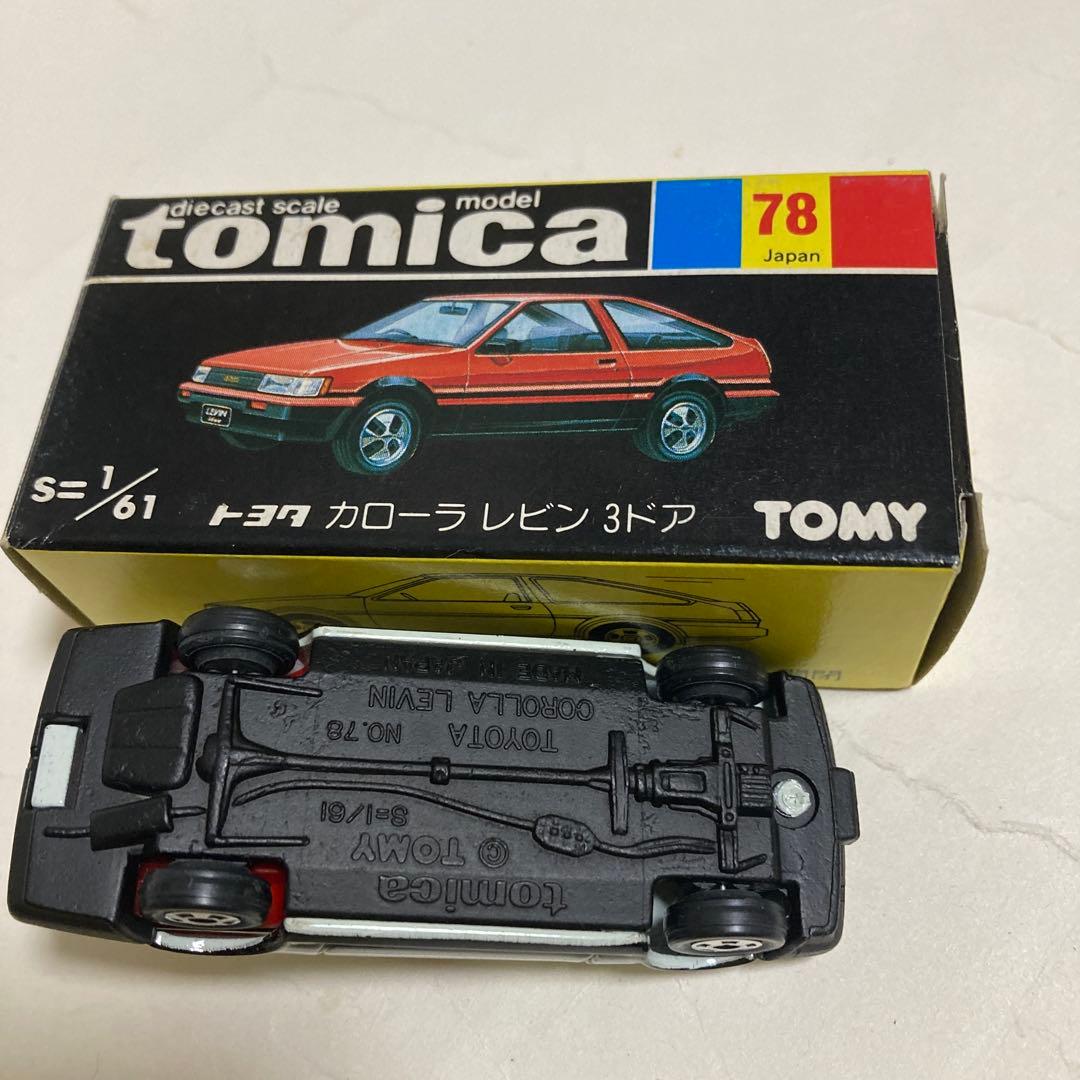 トミカトヨタカローラレビンです。AE86 日本製 スーパーギフトSG