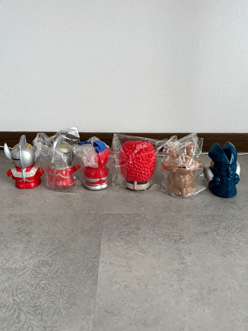 ウルトラマンソフビ貯金箱 6体セット 大和銀行
