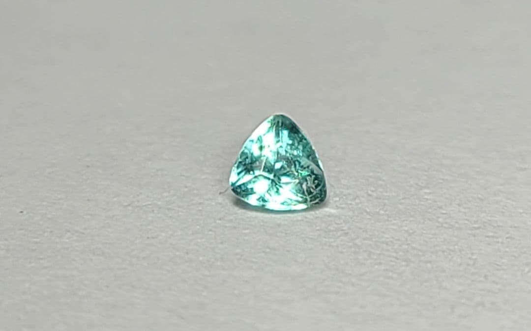 ピカピカネオン!!☆ブラジルバターリャパライバトルマリン☆オーダー受付中