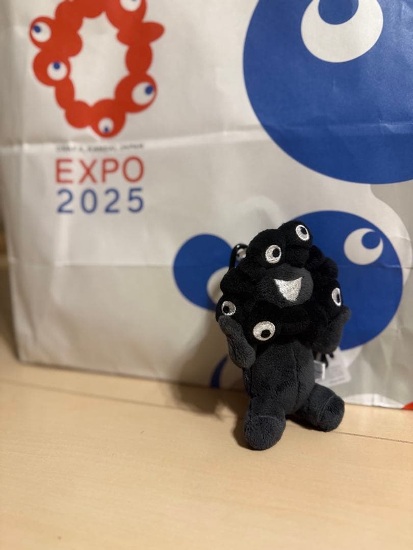 値下げ　EXPO 2025 公式マスコット ぬいぐるみ レア黒ミャクミャク