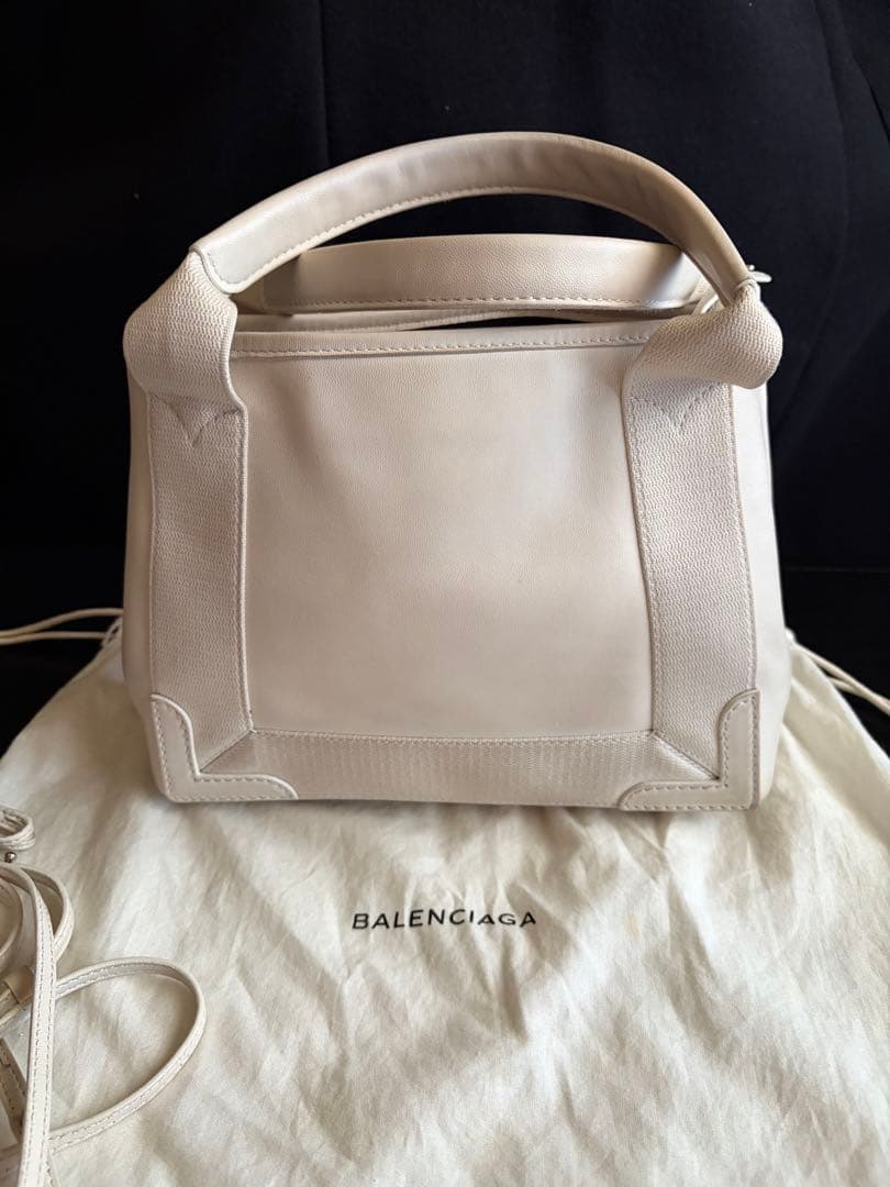 BALENCIAGA ネイビーカバスS クリームホワイト　バレンシアガ バッグ