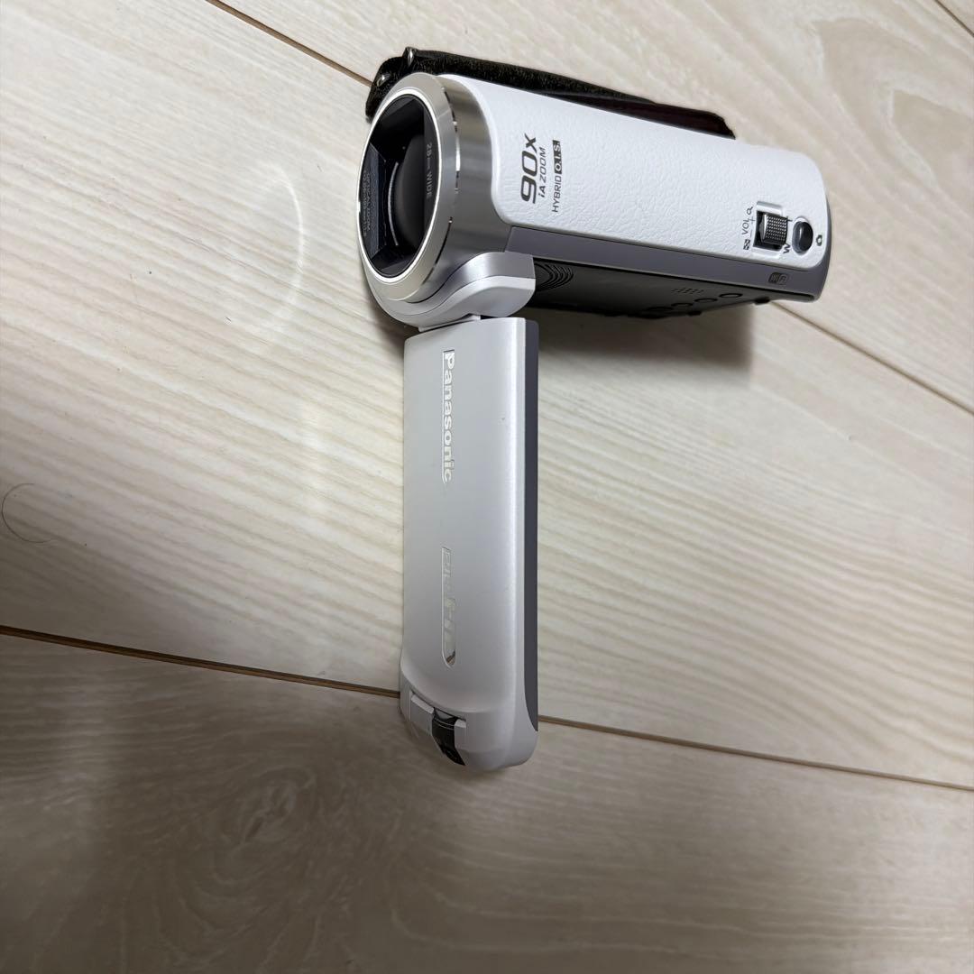 Y*i様 Panasonic HC-W590M ホワイト