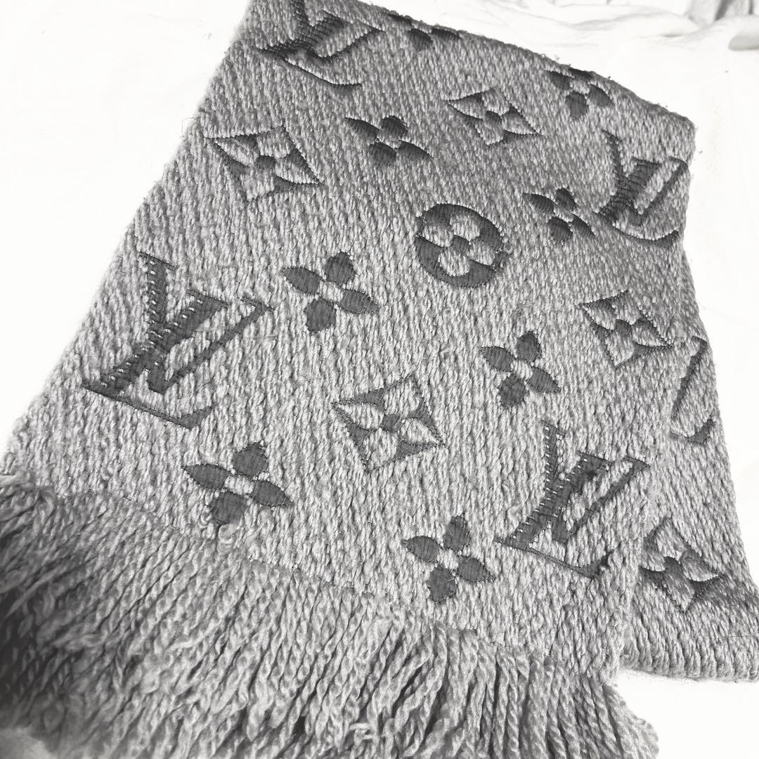 LOUIS VUITTON ロゴマニアグレー マフラー