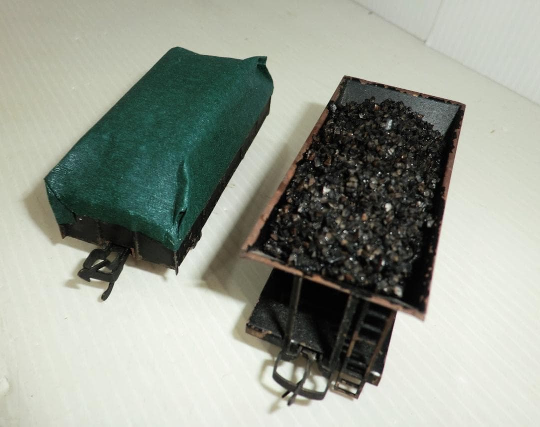 つぼみ堂 HOゲージ Bテンダー蒸気機関車と貨車4種4両 積荷付 外観ジャンク