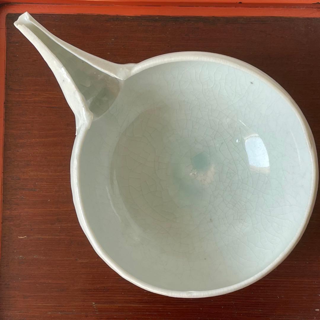 作家物　陶芸家　加藤委　つぶさ　川小牧白磁片口　オブジェ　青白磁　川小牧手　共箱