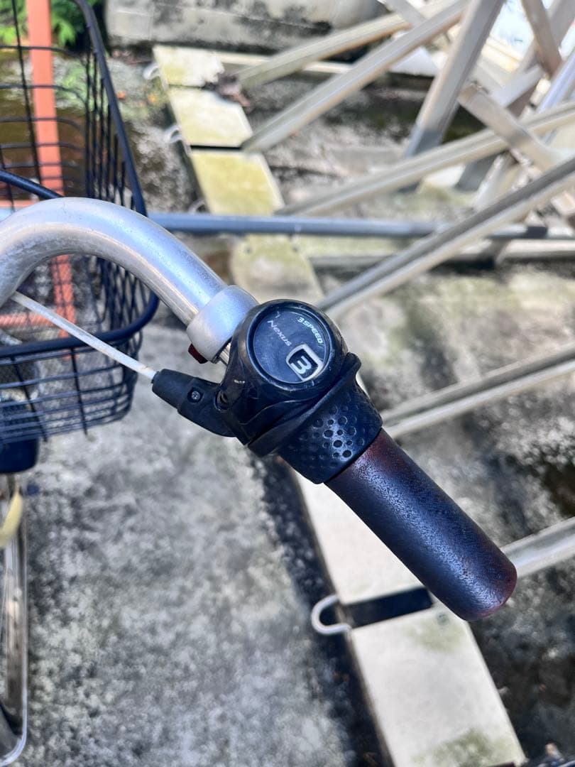 配達用、北鎌倉電5灯電動アシスト自転車 クリーム色 前カゴ付きパナソニック