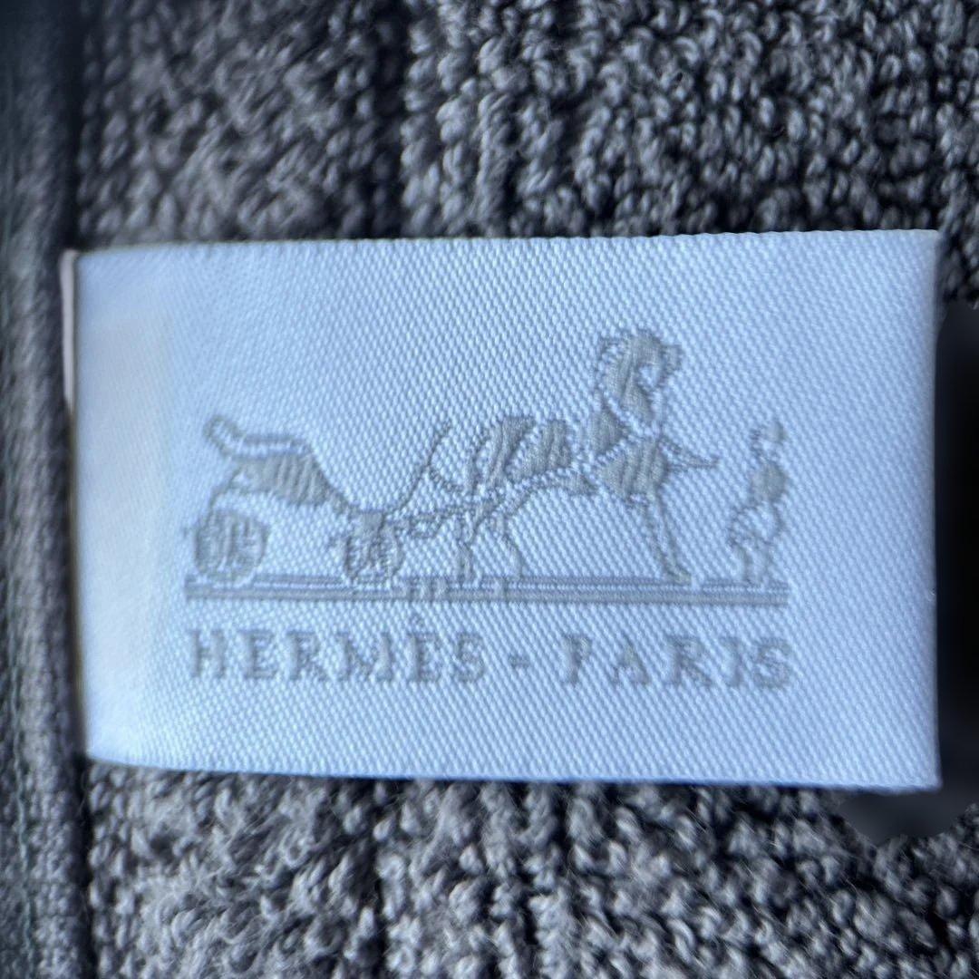 HERMES グレー タオルハンカチ - メルカリ