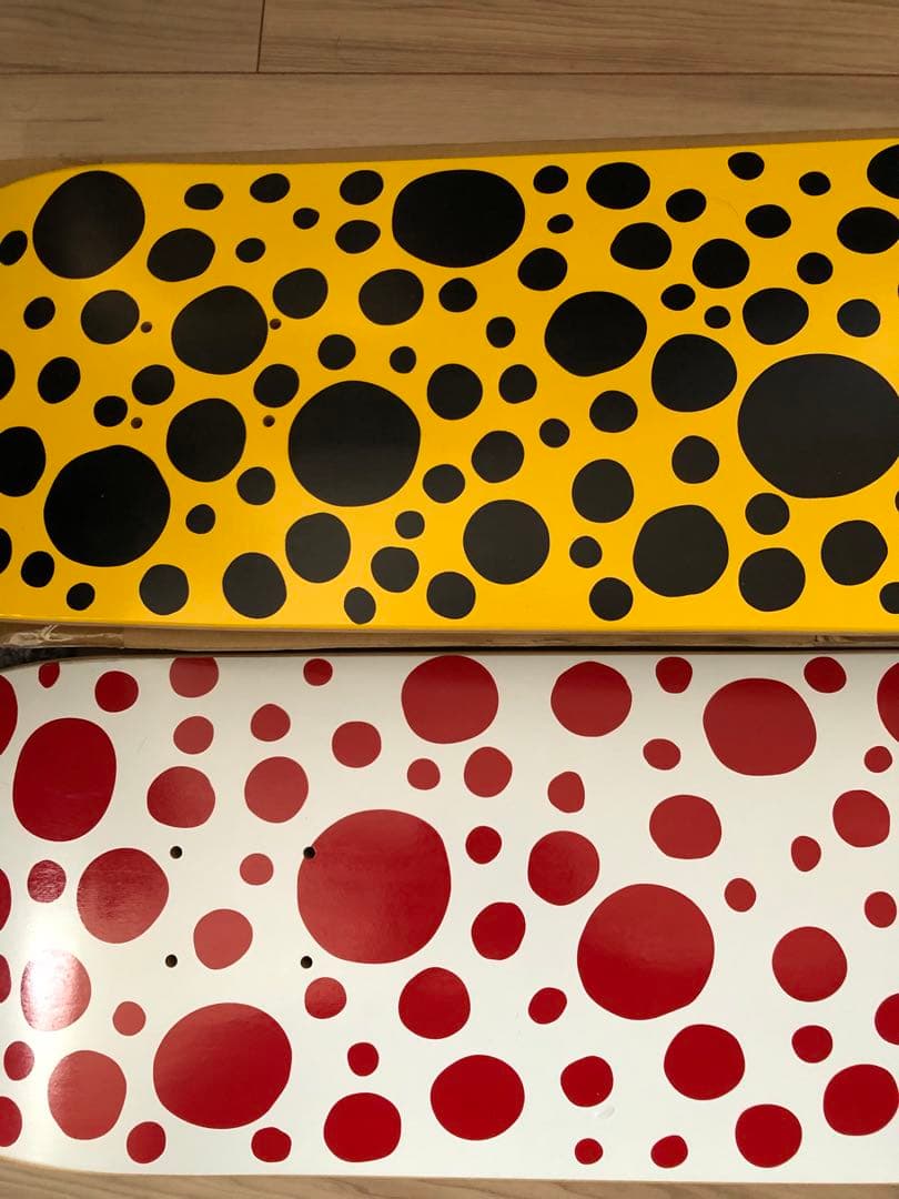 MOMA別注草間弥生スケードボード2種セット