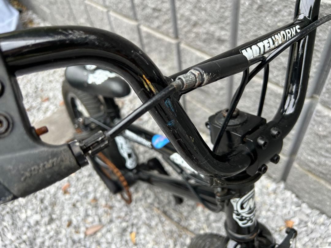 MotelWorks Juicy BMX タイヤサイズ14inch