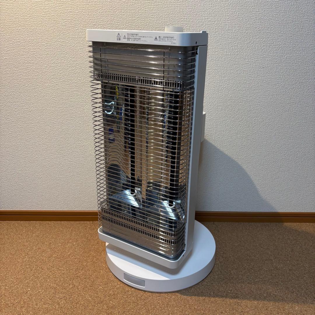 【美品】DAIKIN 遠赤外線暖房機 セラムヒート ERFT11WS-W ダイキン（DAIKIN） 遠赤外線暖房機 セラムヒート 電気ヒーター