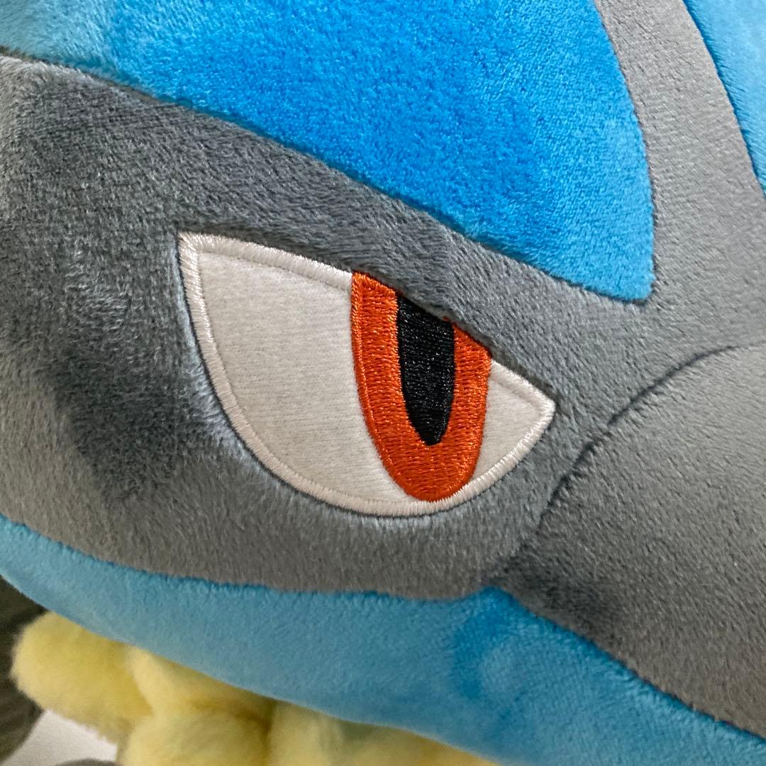 ルカリオ 等身大ぬいぐるみ