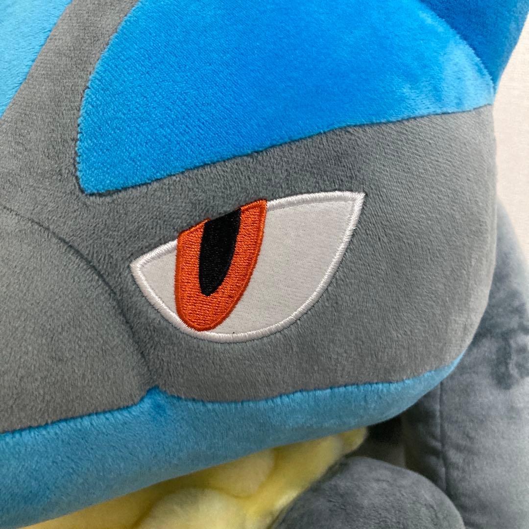 ルカリオ 等身大ぬいぐるみ