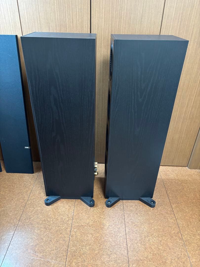 KEFケーイーエフQ700スピーカーペア ブラックオーク