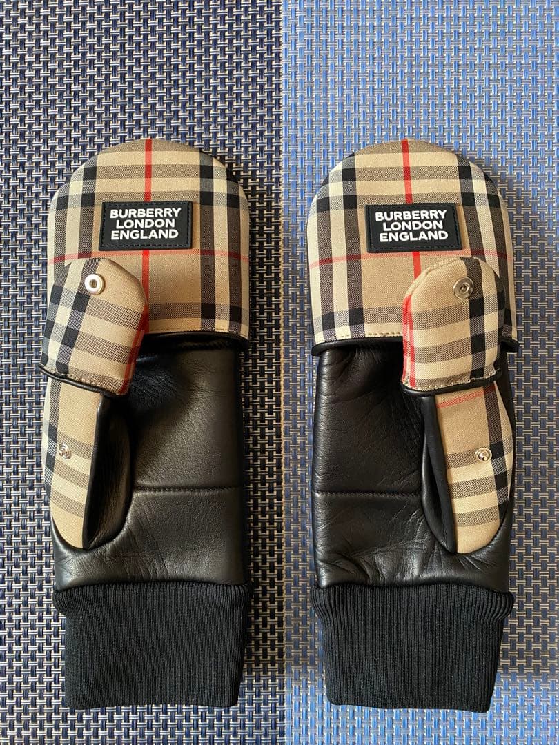 Burberry Londonチェック柄 2wayグローブ - メルカリ