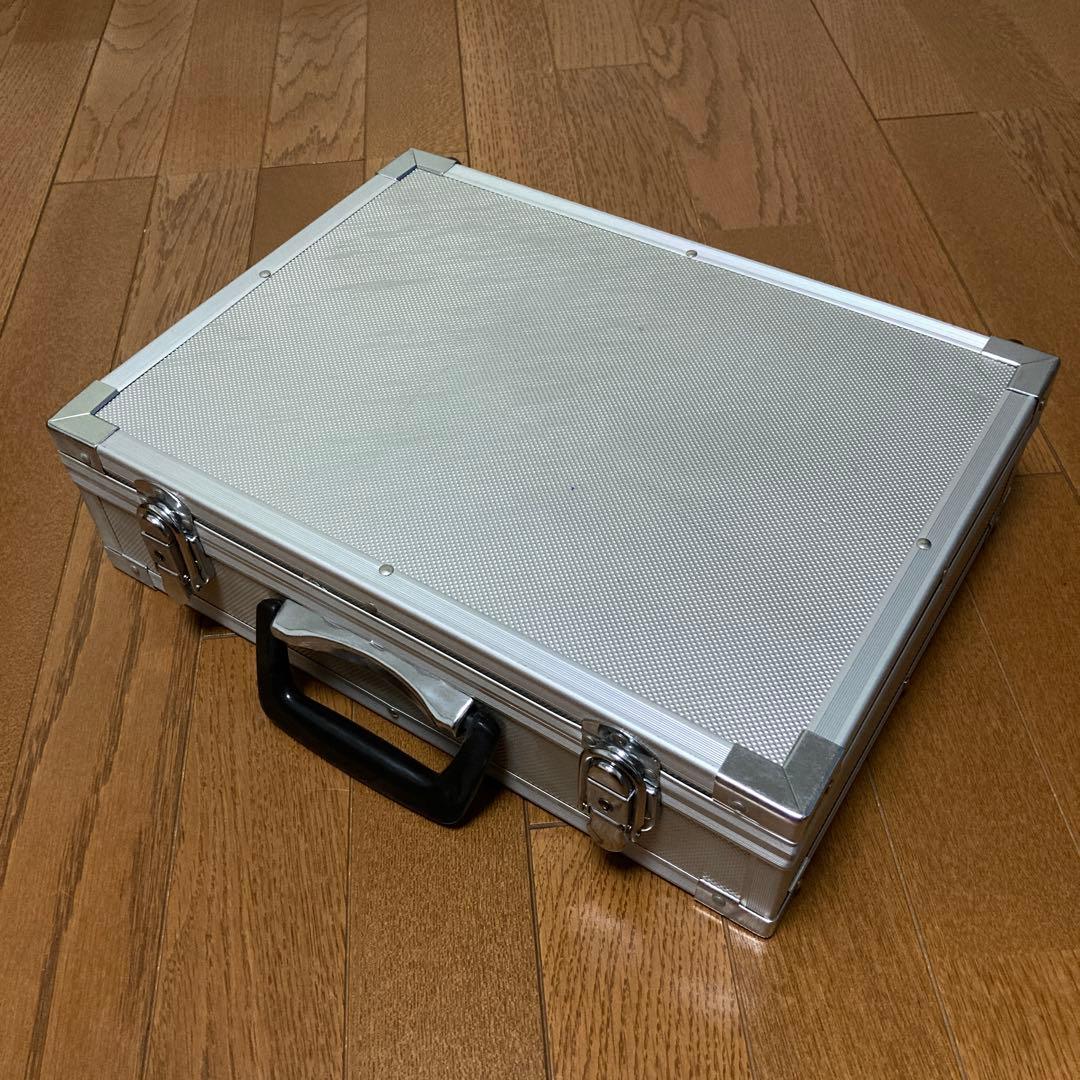 エフェクター4個　チューナー　パワーサプライ　エフェクターケース　まとめ売り