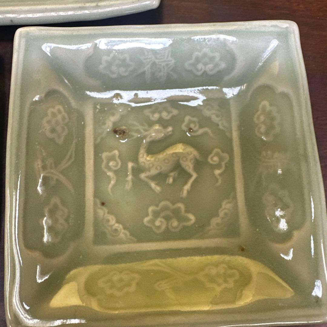 中国，明時代，青瓷，鹿模様の四角い皿 5枚セット