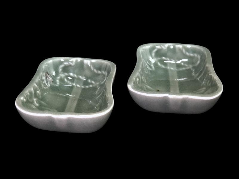 伊万里 瀬戸 青磁 軍配の図 変形豆皿 2枚 珍品 E667AS-fbsf - alnobala.ae