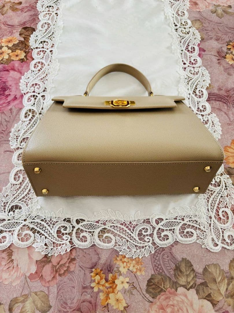 カルボッティ　エレナ　ELENA 2way レザー　ベージュ系　中古品　美品