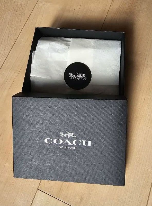 COACH ニューヨーク ジップ カード ケース・ラブド レザー