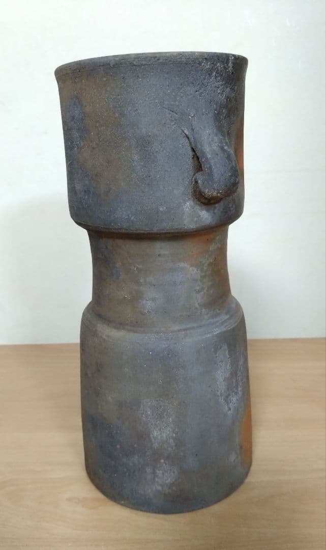 矢部篤郎作　備前焼窯変耳付花入　備前花入　山本陶秀　人間国宝　花器