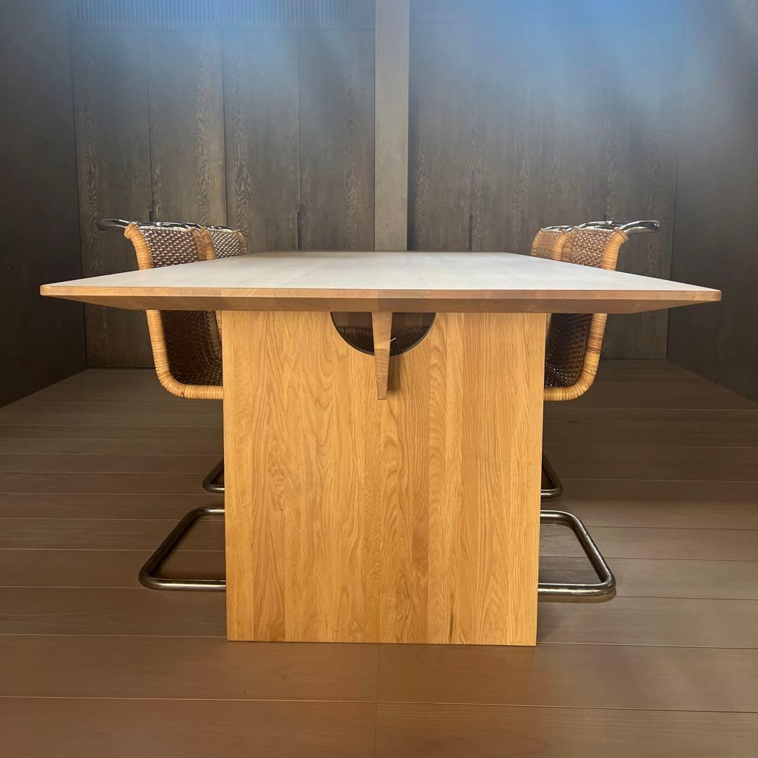 カリモクケーススタディ ダイニングテーブル コンランショップ 代官山