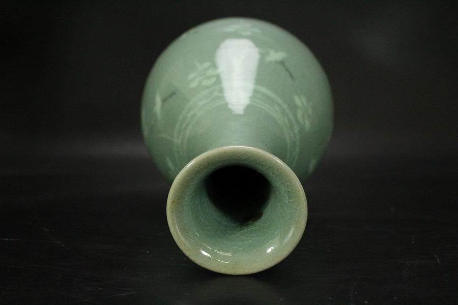 朝鮮美術 青磁 雲鶴紋 梅瓶 高22.5cm 東南陶窯 古堂趙斗彦(