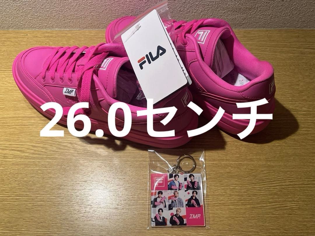 k*a様 【キーホルダー付き】FILA×IMP.コラボ マゼンタピンク スニーカ キーホルダー付FILA×IMP.コラボスニーカーマゼンダ ピンク 24.0センチ